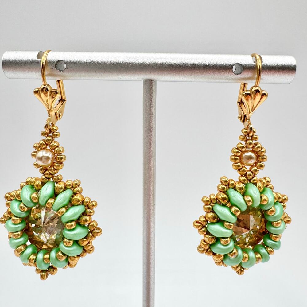 Vintage Handmade Beaded Rivoli Crystal Dangle Earrings Gold Tone Mint Green Chic - Picture 3 of 12